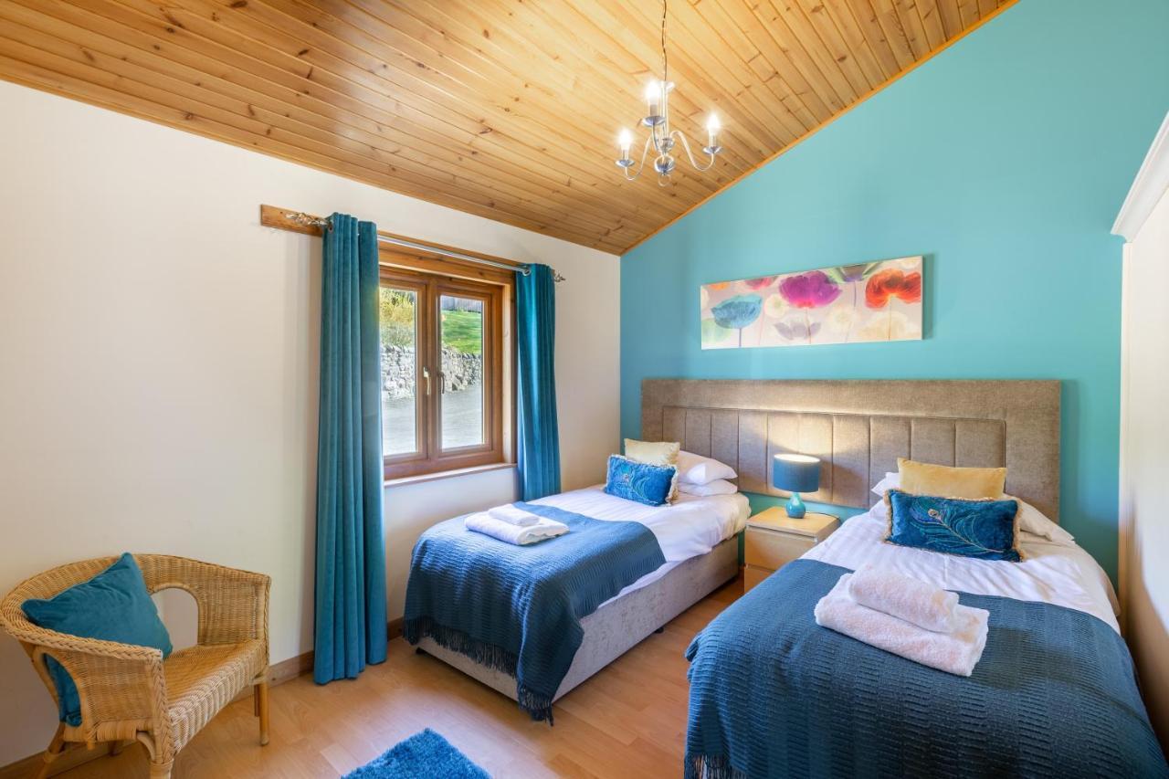 Douglas Fir Lodge With Hot Tub Near Cupar Fife Luthrie Exteriör bild