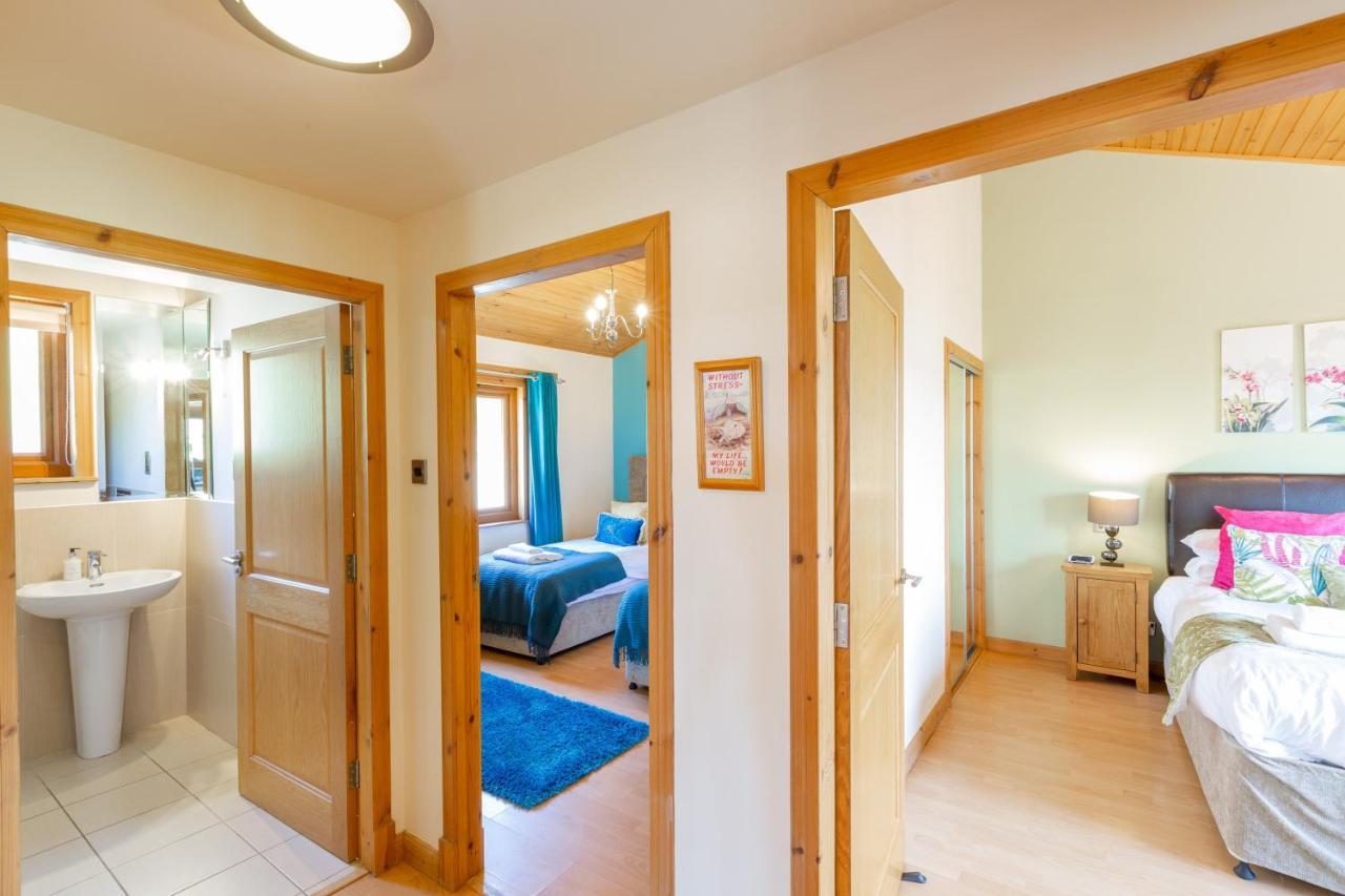 Douglas Fir Lodge With Hot Tub Near Cupar Fife Luthrie Exteriör bild